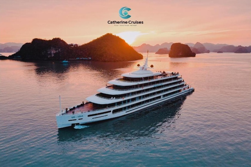 کترین کروز خلیج هالونگ